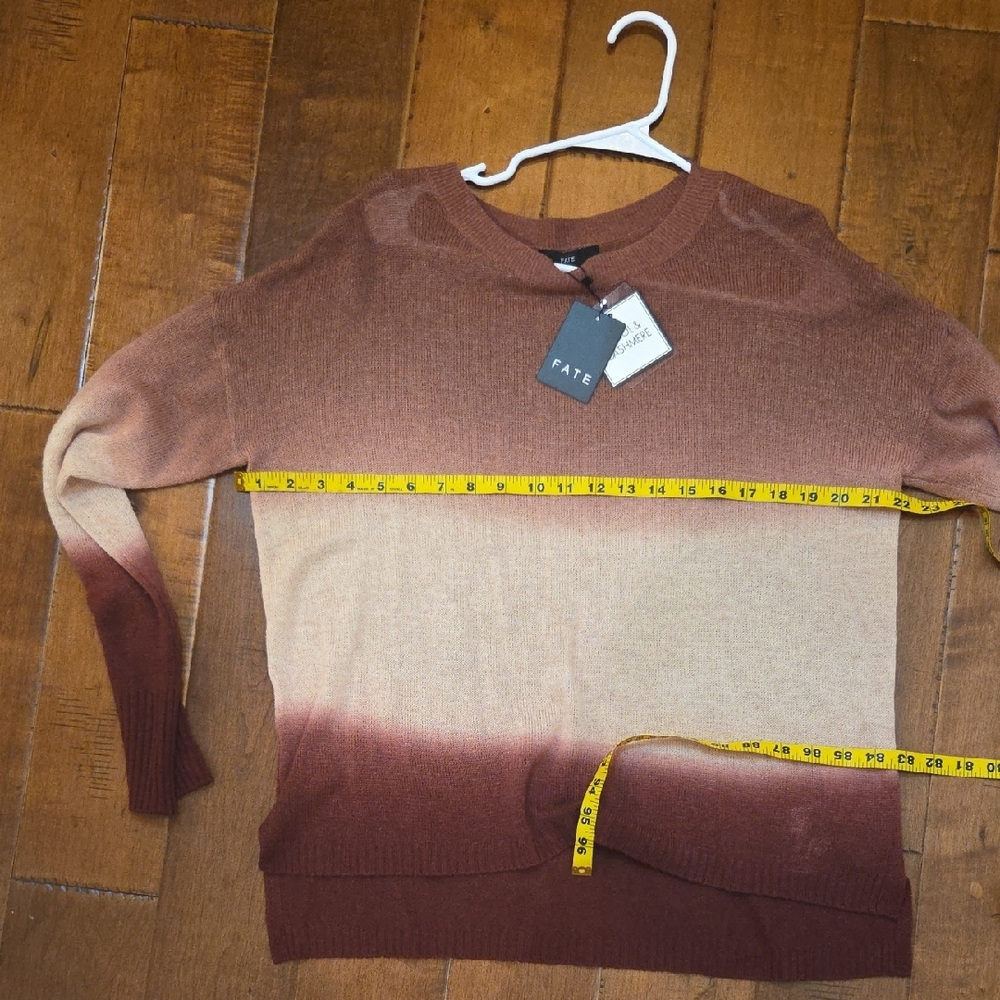 NWT Cashmere Fate Brown Crew Neck Wool Blend Sweater with Ombre Design in L - Picture 10 of 11